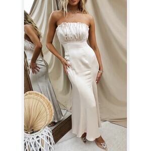 Selfie Leslie Here Comes The Sun NWT Large 12 Tivoli Strapless Midi Champagne